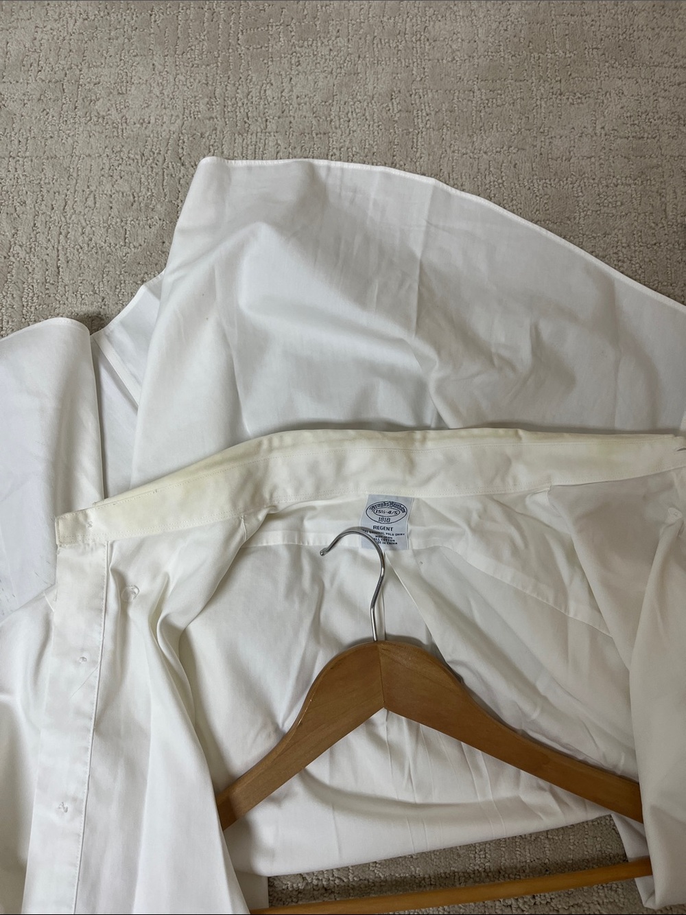 Classic White Button-Down Men’s Shirt - all cotton non iron - Picture 4 of 5